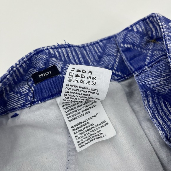 American Eagle Chino Shorts Women's 2 Blue All Over Print Midi Beach - Picture 9 of 9